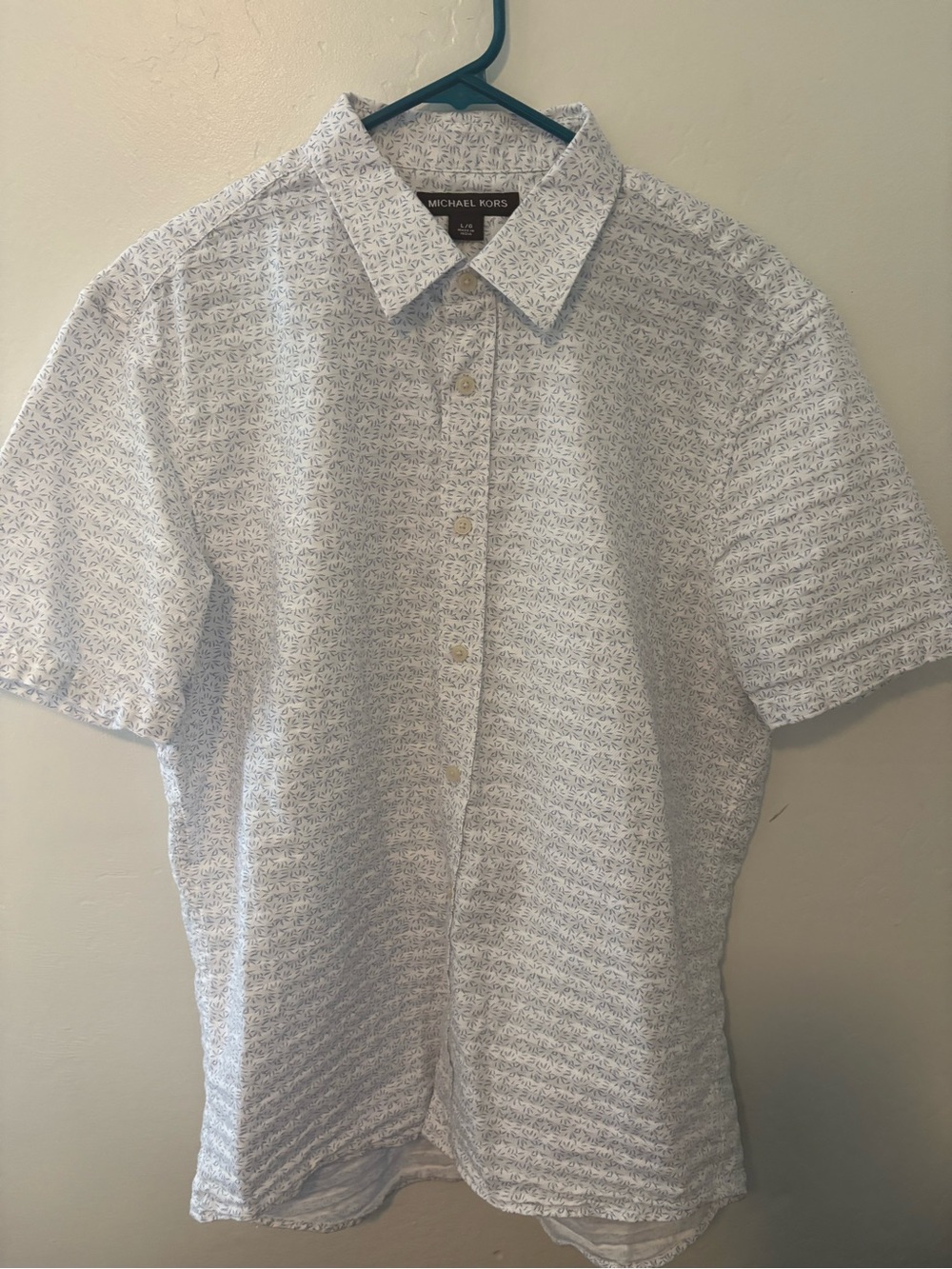 Michael Kors Men’s Short-Sleeve Button-Down Shirt - White with Light Blue Print